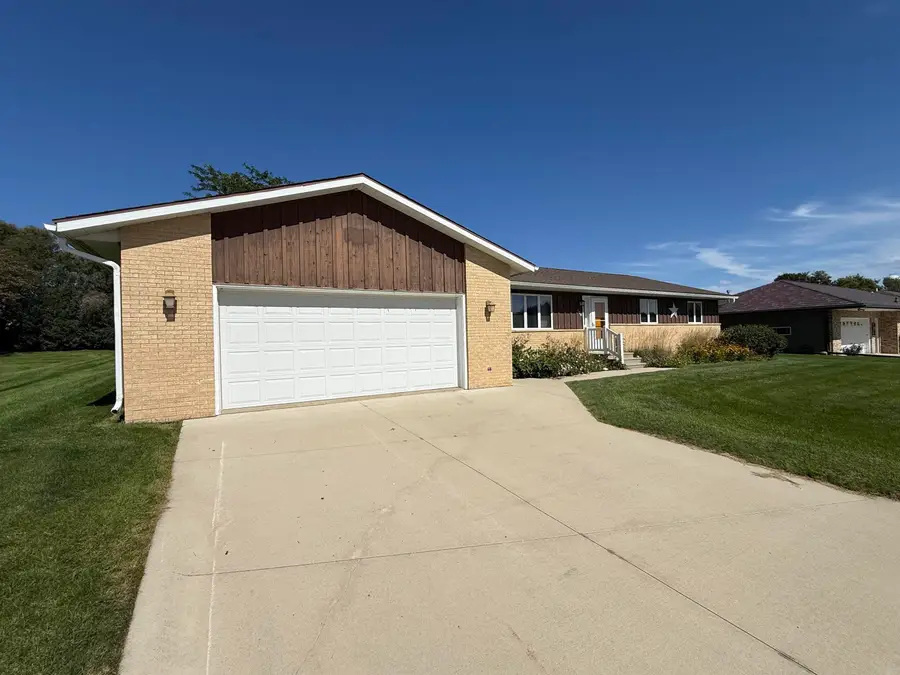 108 W North Street, Ossian, IA 52161 - #2