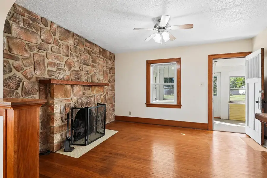 620 Home Park Boulevard, Waterloo, IA 50701 - #3