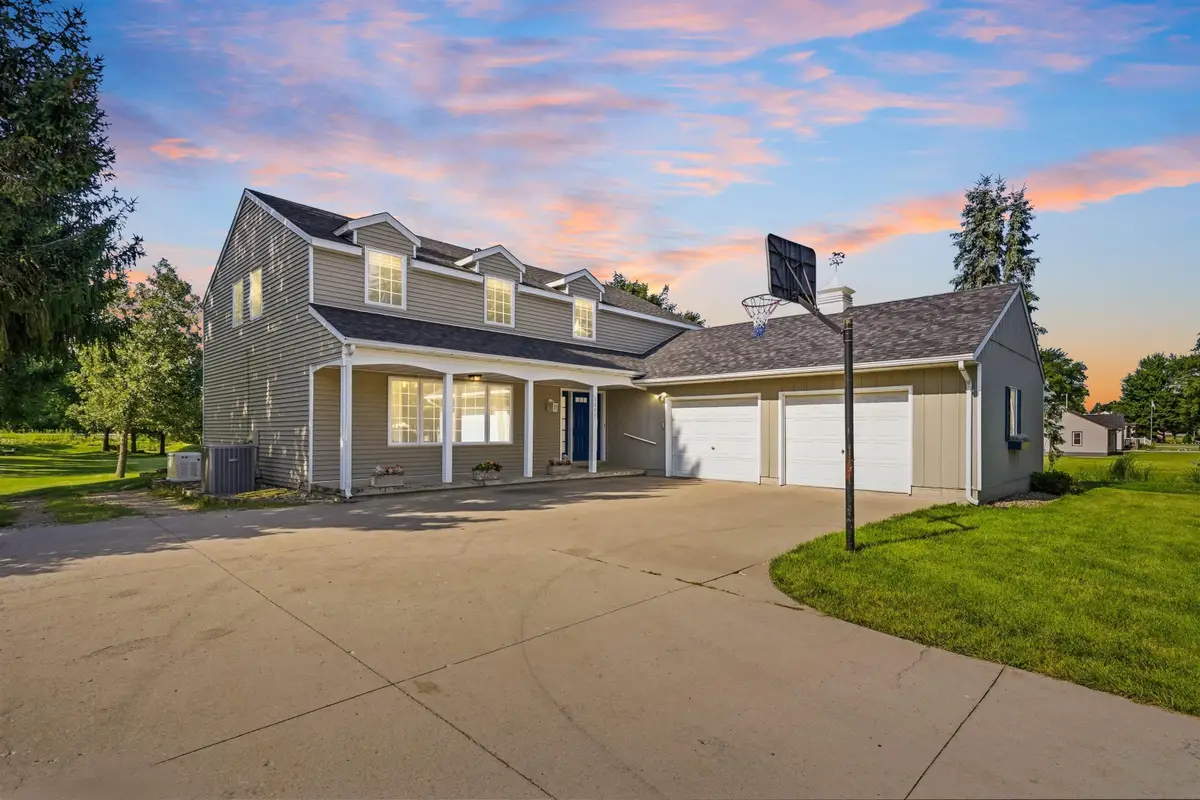 1144 Hawley Street, Jesup, IA 50648 - #1