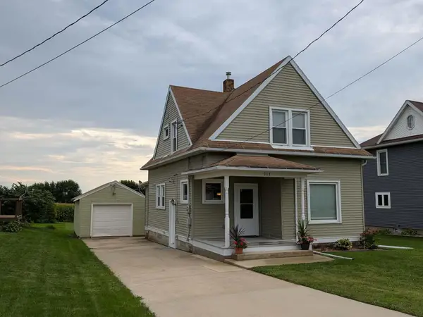 211 Jessie Street, Ossian, IA 52161