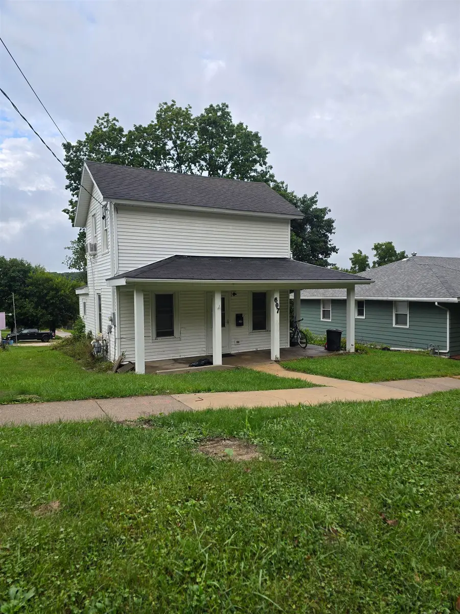 607 Day Street, Decorah, IA 52101 - #3