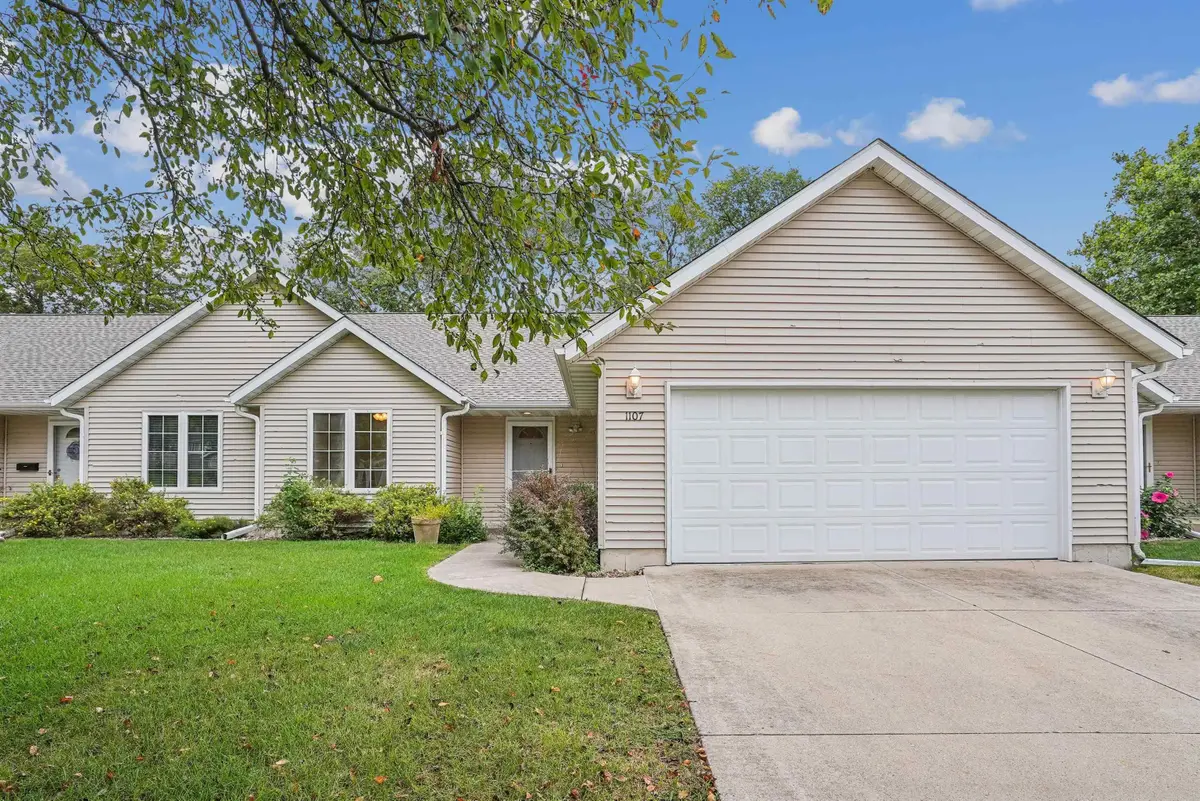1107 Bobbi Lane, Waterloo, IA 50701 - #1