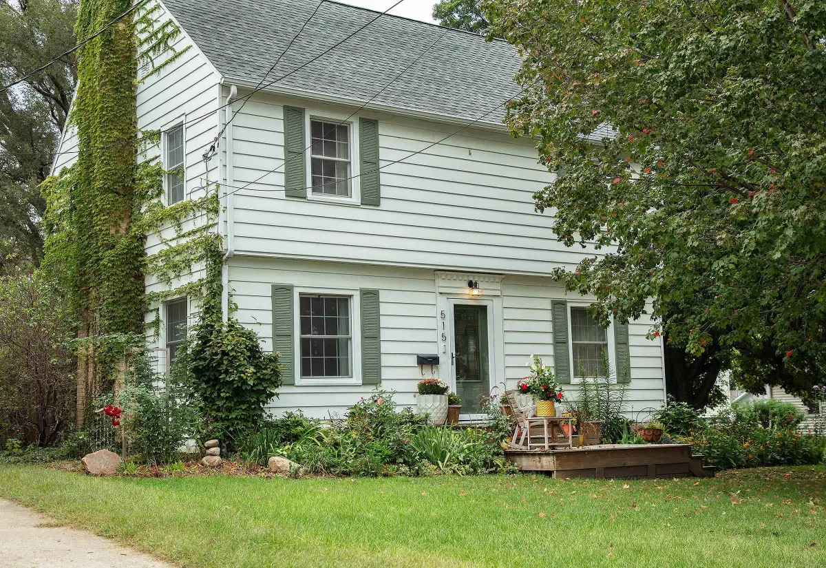 515 Cornwall Avenue, Waterloo, IA 50702 - #1