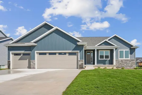 129 Live Oak Drive, Hudson, IA 50643