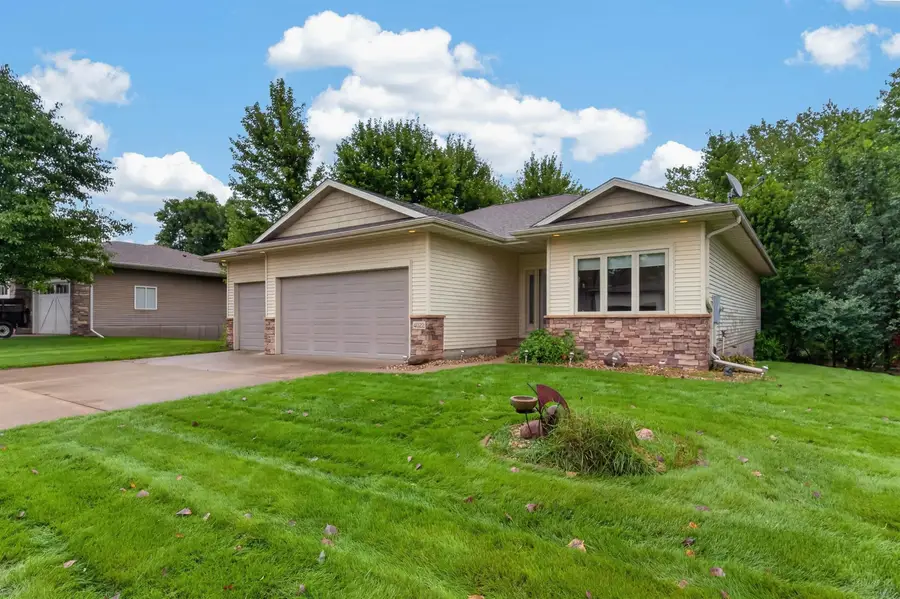 4022 Wedgewood Drive, Cedar Falls, IA 50613 - #3
