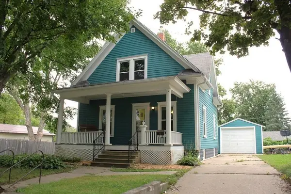 704 Clinton Street, Charles City, IA 50616