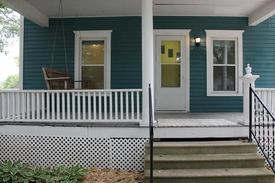 704 Clinton Street, Charles City, IA 50616 - #3