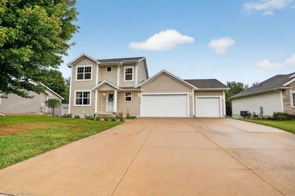 5020 Algonquin Drive, Cedar Falls, IA 50613