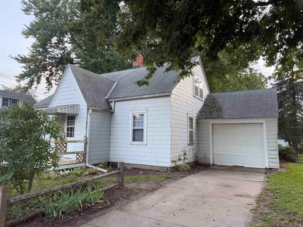 103 Oak Street, Spillville, IA 52168 - #1