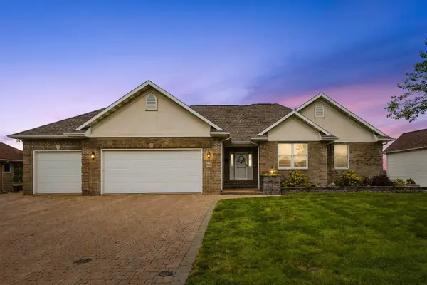 152 Eagle Ridge Dr., Waverly, IA 50677