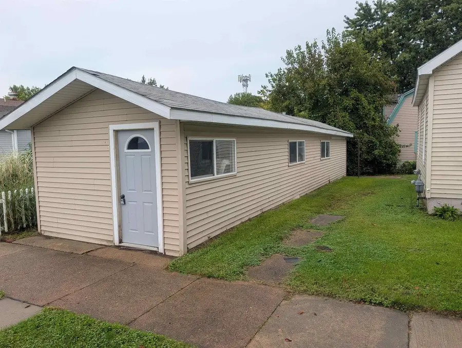 624 State Street, Cedar Falls, IA 50613 - #2