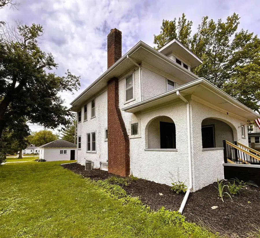 200 3rd Avenue, Charles City, IA 50616 - #2