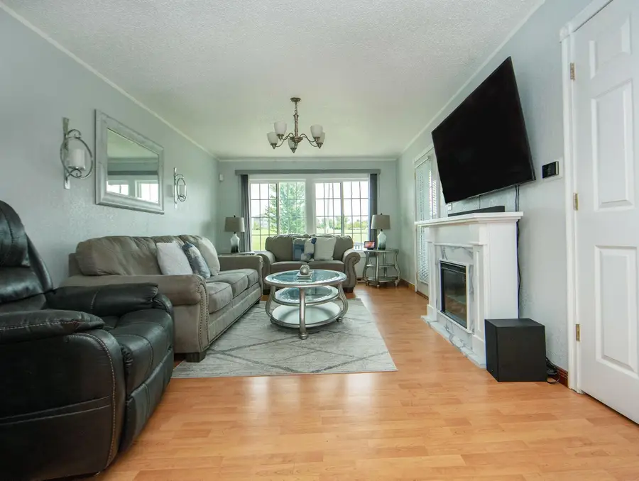2215 Sager, Waterloo, IA 50701 - #2