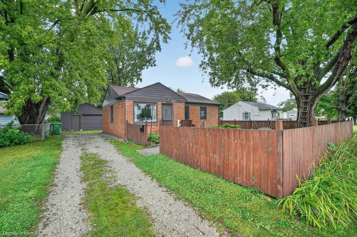 1670 Sager Avenue, Waterloo, IA 50701 - #1