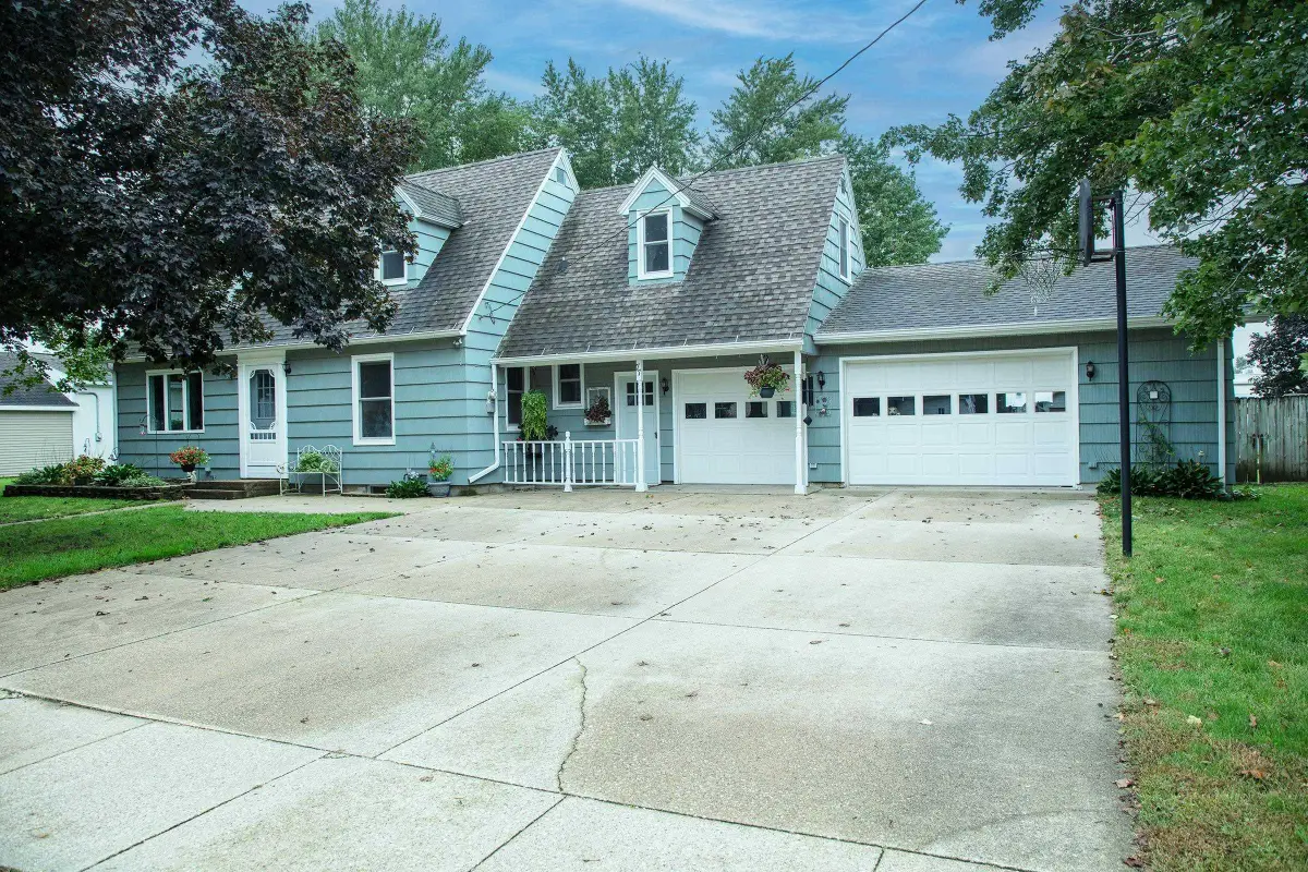 77 Monroe Street, Nashua, IA 50658 - #1
