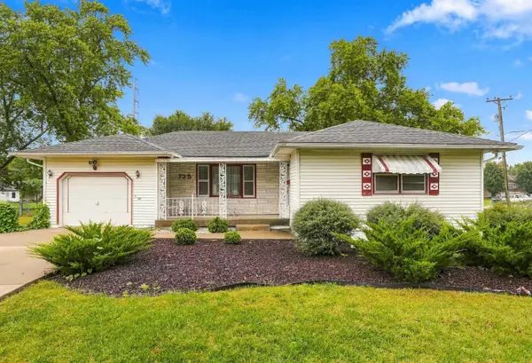 735 Adams Street, Waterloo, IA 50703