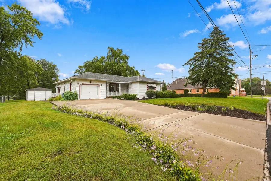 735 Adams Street, Waterloo, IA 50703 - #2