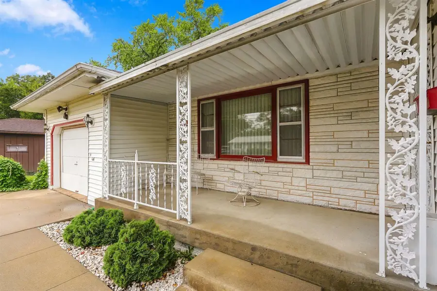 735 Adams Street, Waterloo, IA 50703 - #3
