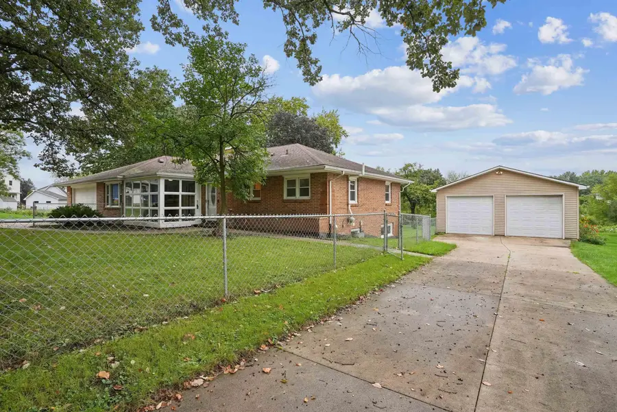 1921 Brookside Drive, Cedar Falls, IA 50613 - #2