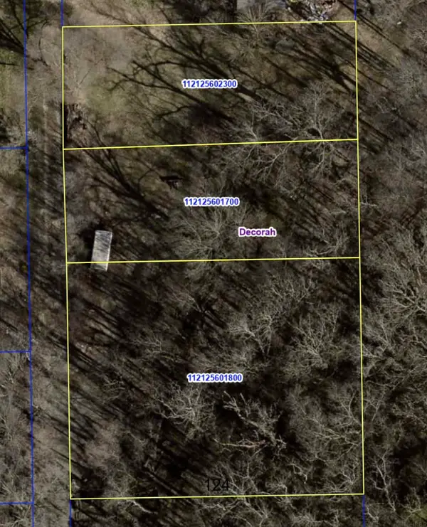 911 Maple Avenue, Decorah, IA 52101