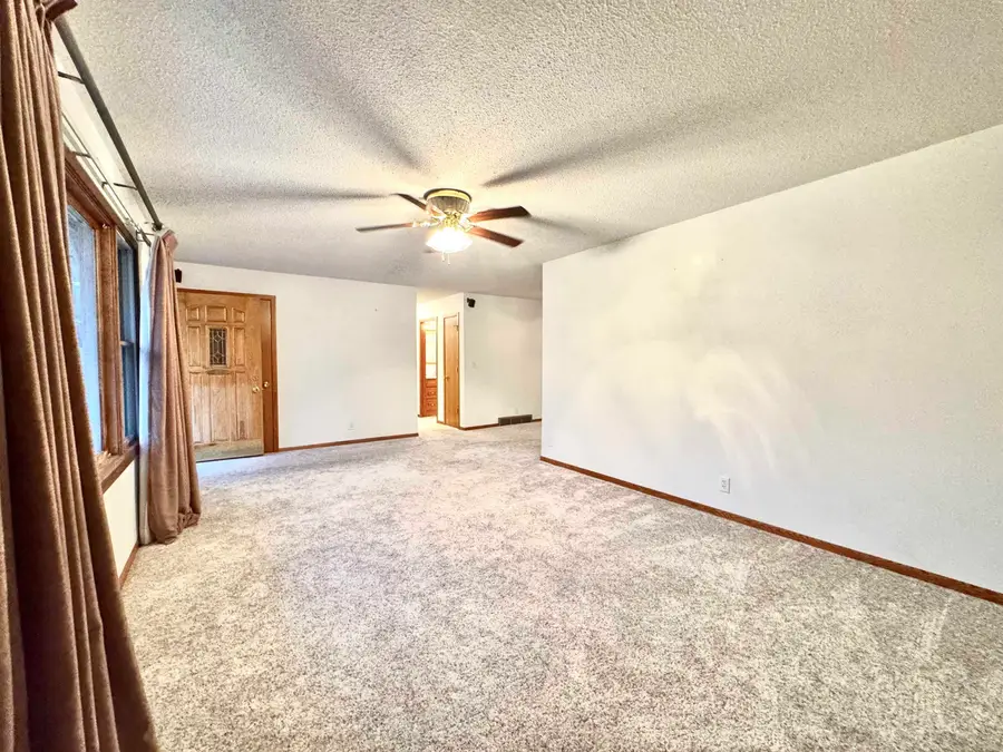 121 Palmer Dr, Big Creek, IA 50651 - #3