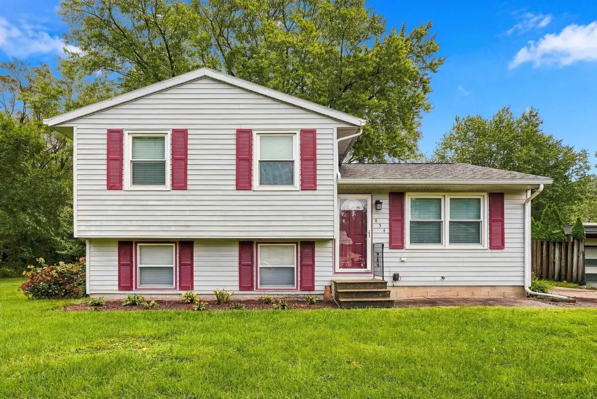 854 Cloverdale Avenue, Waterloo, IA 50703 - #1