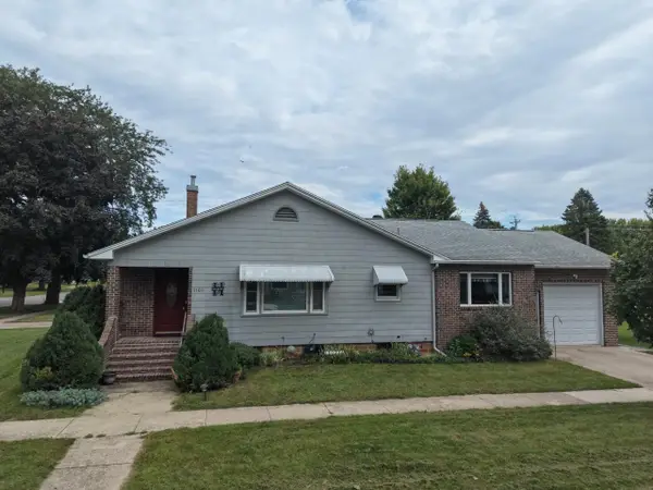 1101 1st Avenue, Ackley, IA 50601