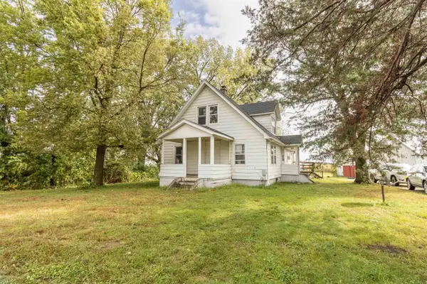 7912 Waverly Road, Cedar Falls, IA 50613
