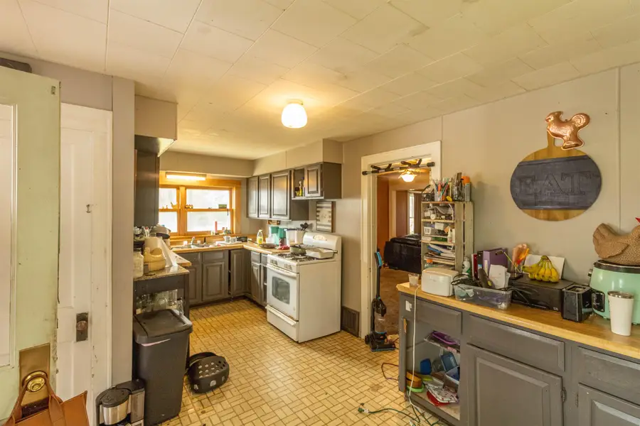 7912 Waverly Road, Cedar Falls, IA 50613 - #3