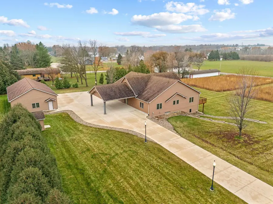 101 E 13th Street, Sumner, IA 50674 - #2