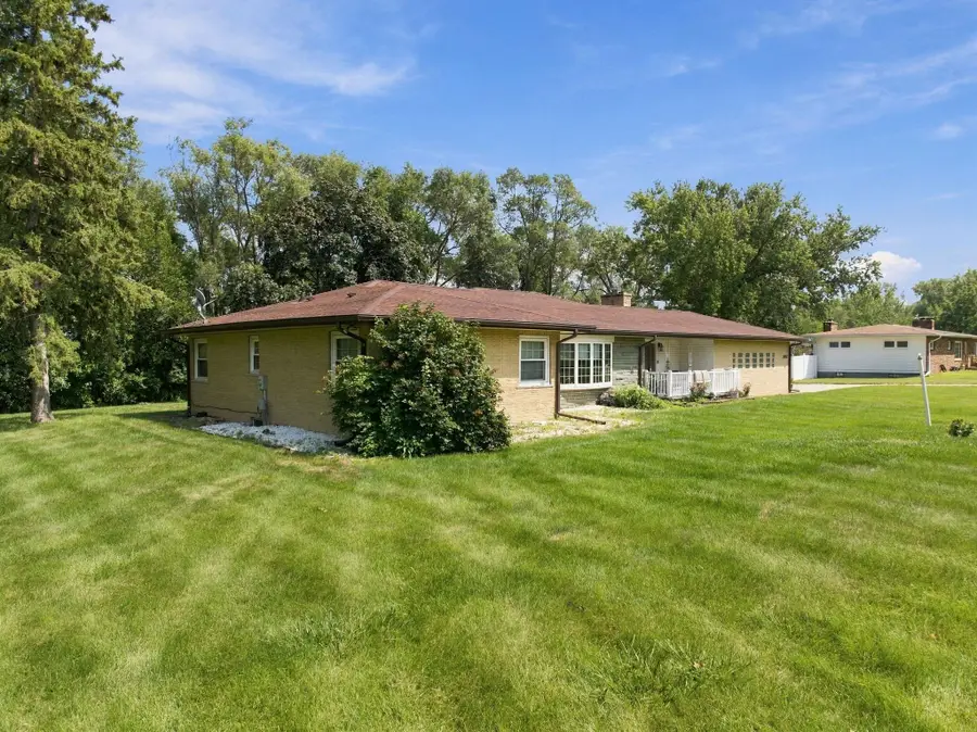 3330 Logan Avenue, Waterloo, IA 50703 - #3