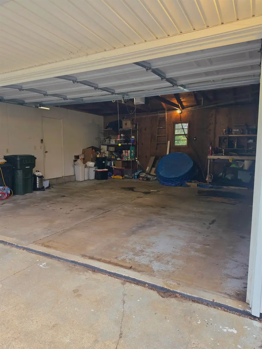 1505 W 3rd Street, Cedar Falls, IA 50613 - #3