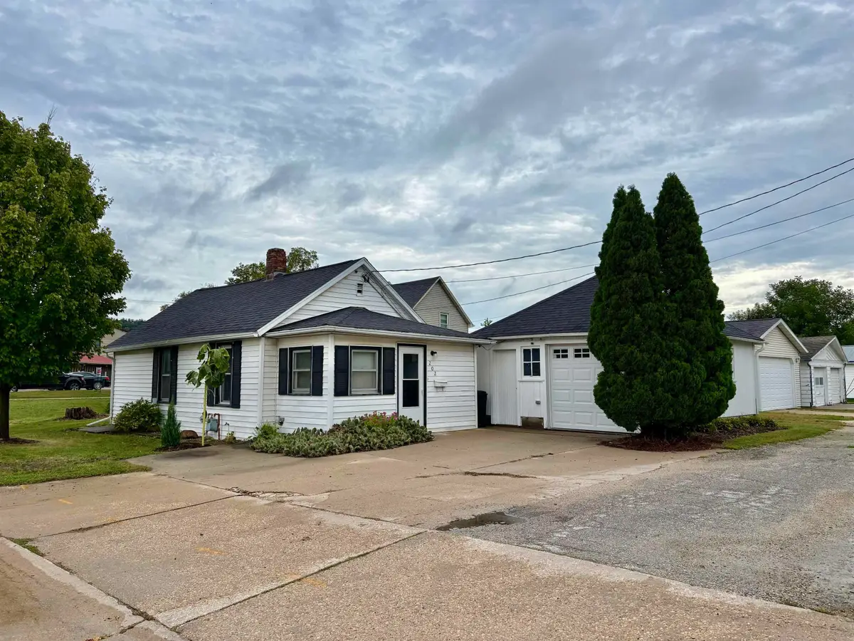 202 State Street, Decorah, IA 52101 - #1