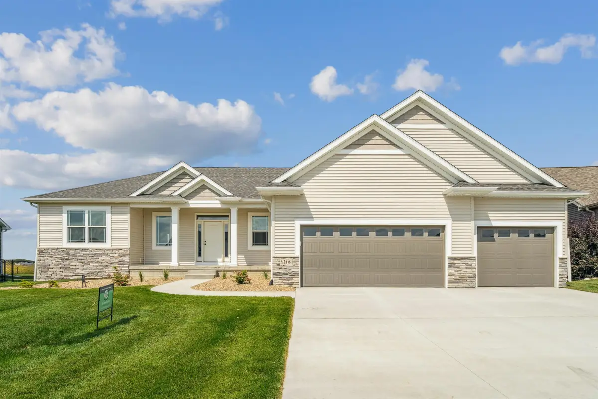 1428 Sandstone Lane, Cedar Falls, IA 50613 - #1