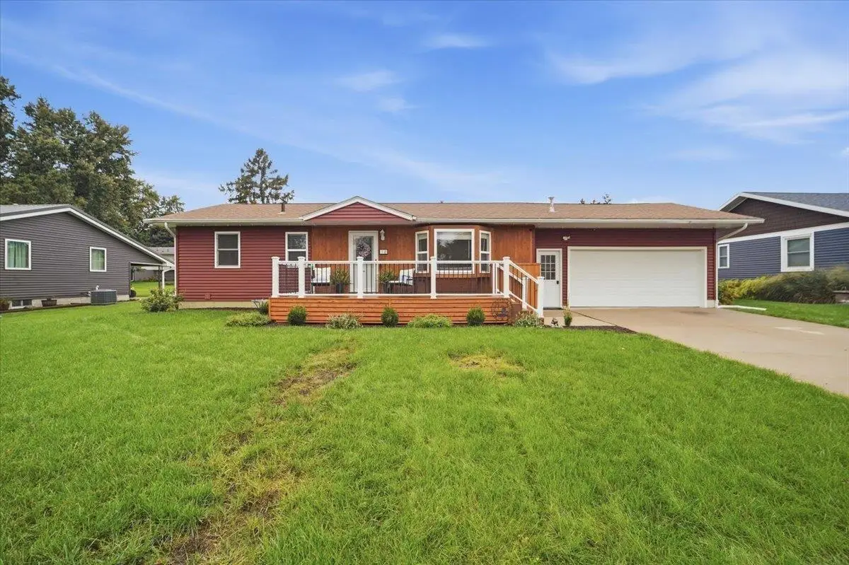 14 Bruce Lane, La Porte City, IA 50651 - #1