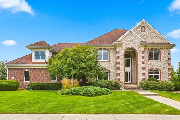 3024 Wellington Drive, Cedar Falls, IA 50613