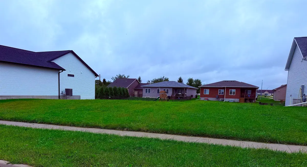 4216 Shocker Road, Cedar Falls, IA 50613 - #1
