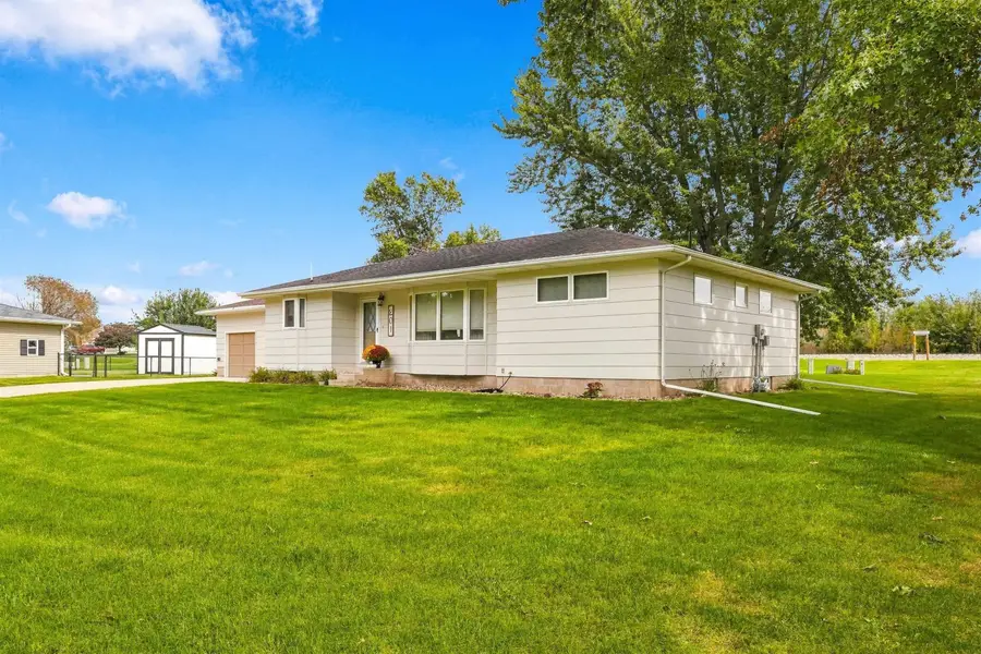 201 Rainbow Drive, Fairbank, IA 50629 - #3