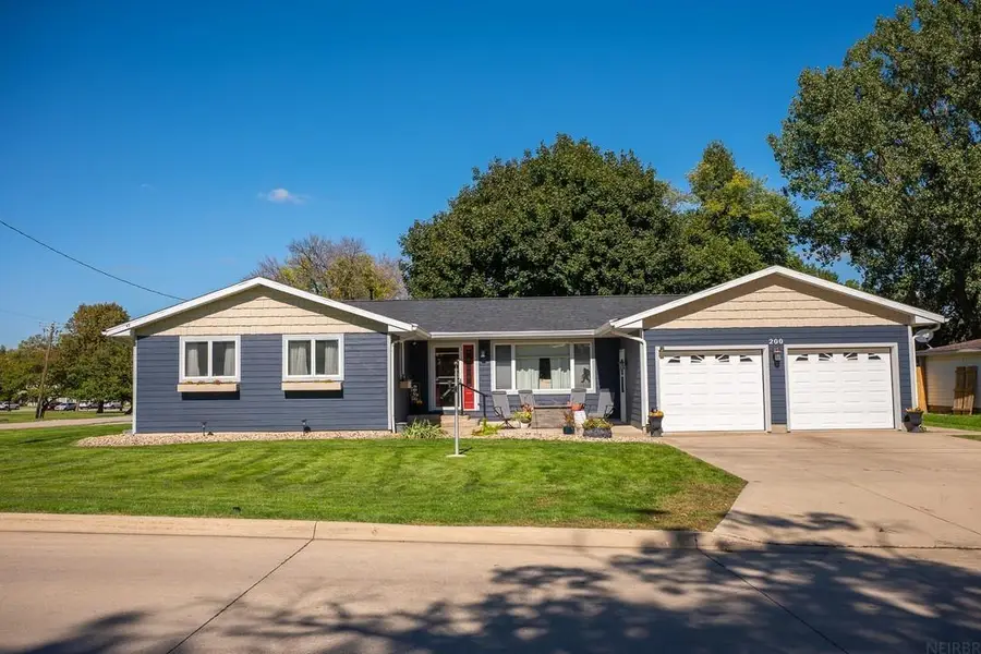 200 10th Avenue North, Clear Lake, IA 50428 - #2