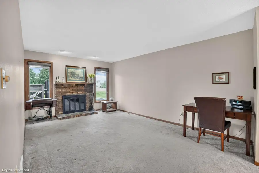 904 Prairie Meadow Court, Waterloo, IA 50701 - #3