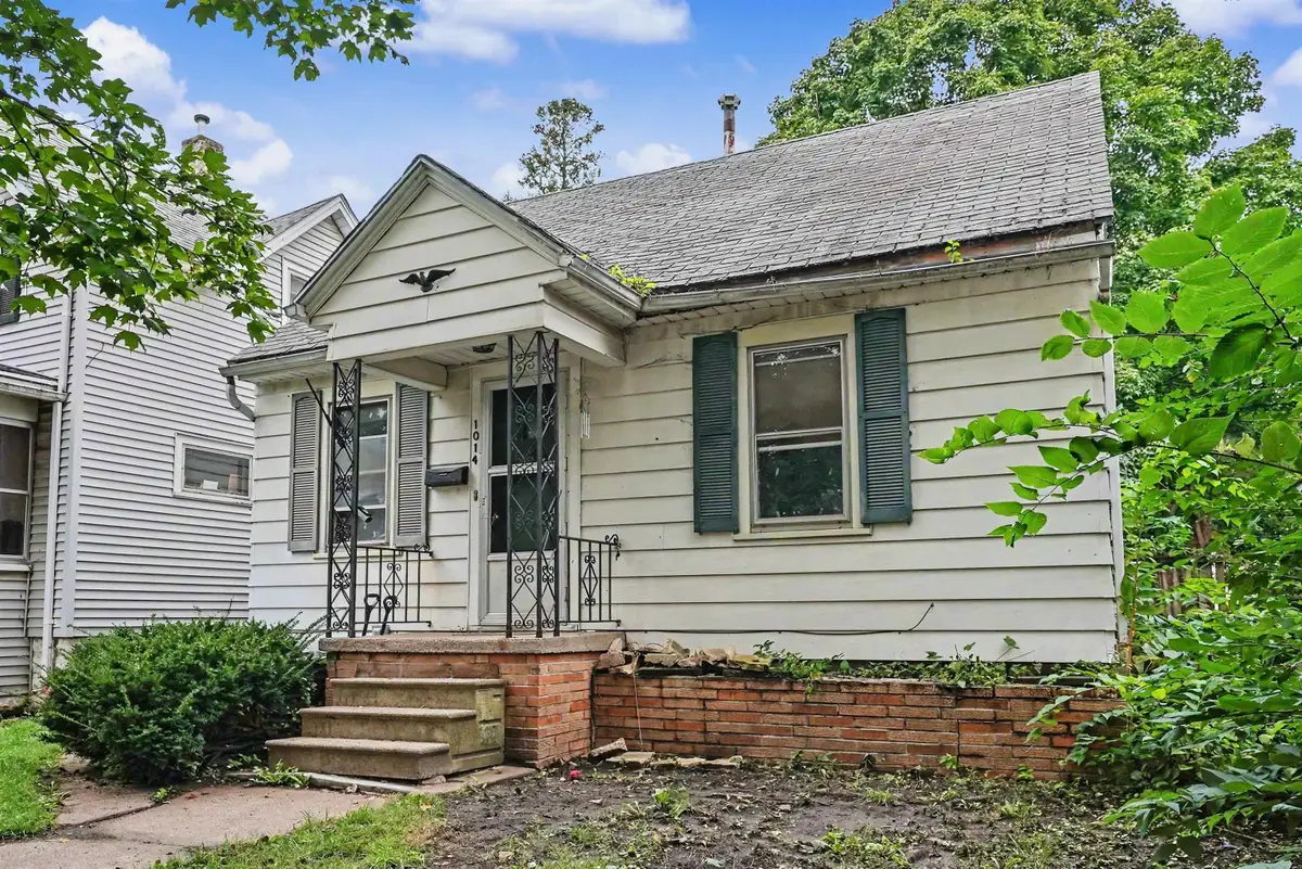 1014 W 6th Street, Waterloo, IA 50702 - #1