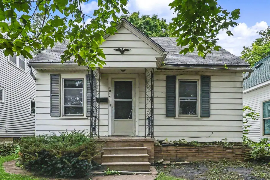 1014 W 6th Street, Waterloo, IA 50702 - #2