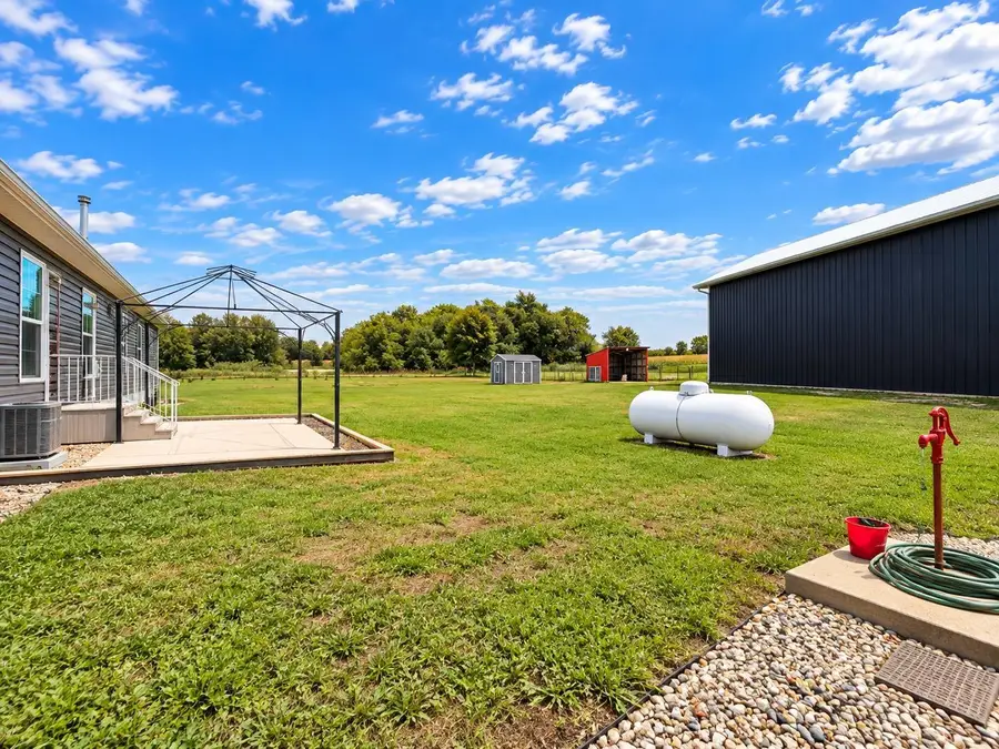 4084 W Ave, Oelwein, IA 50662 - #3