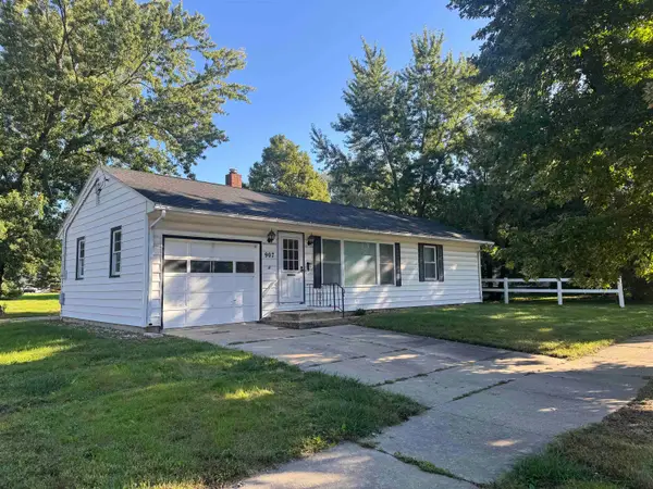 907 5th St., Charles City, IA 50616