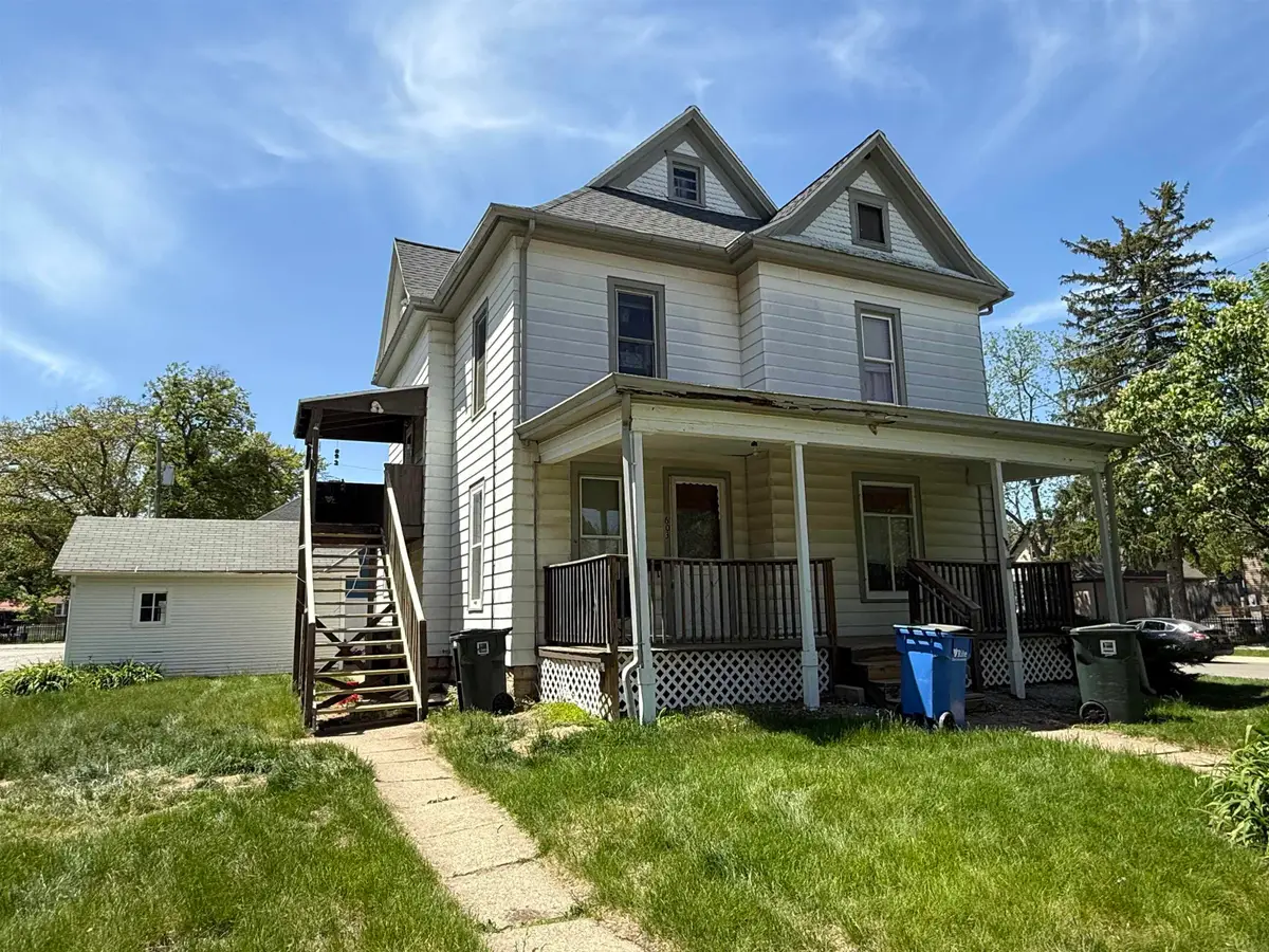 603 Iowa Street, Cedar Falls, IA 50613 - #1