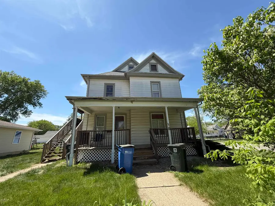 603 Iowa Street, Cedar Falls, IA 50613 - #2