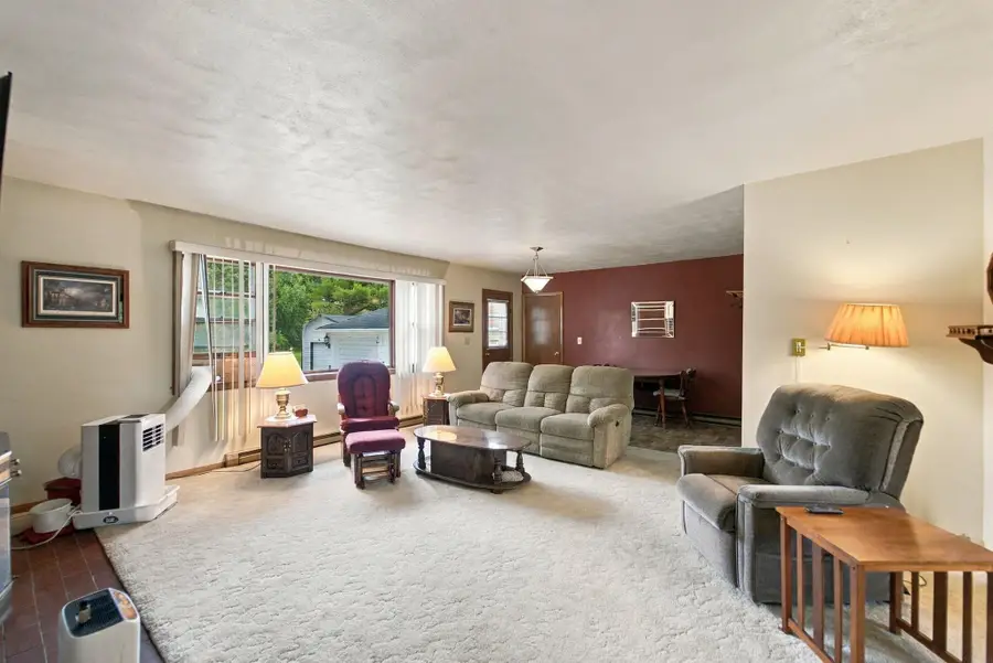 102 S Walnut Street, Sumner, IA 50674 - #3
