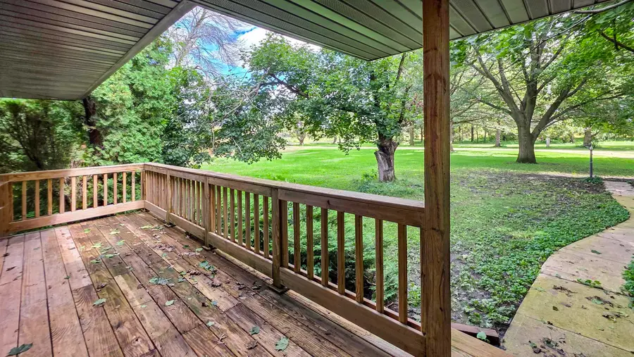 13726 230th Street, Eldora, IA 50627 - #3