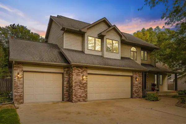 1003 Lakeview Drive, Cedar Falls, IA 50613