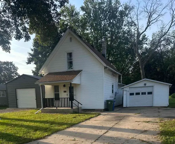 204 8th Street, Charles City, IA 50616